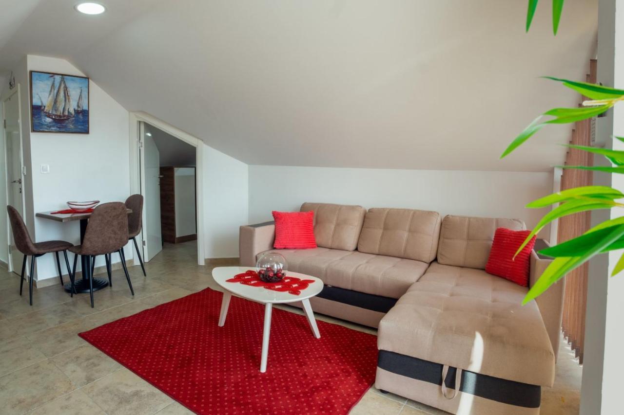 Apartment L Palace บุดวา ภายนอก รูปภาพ