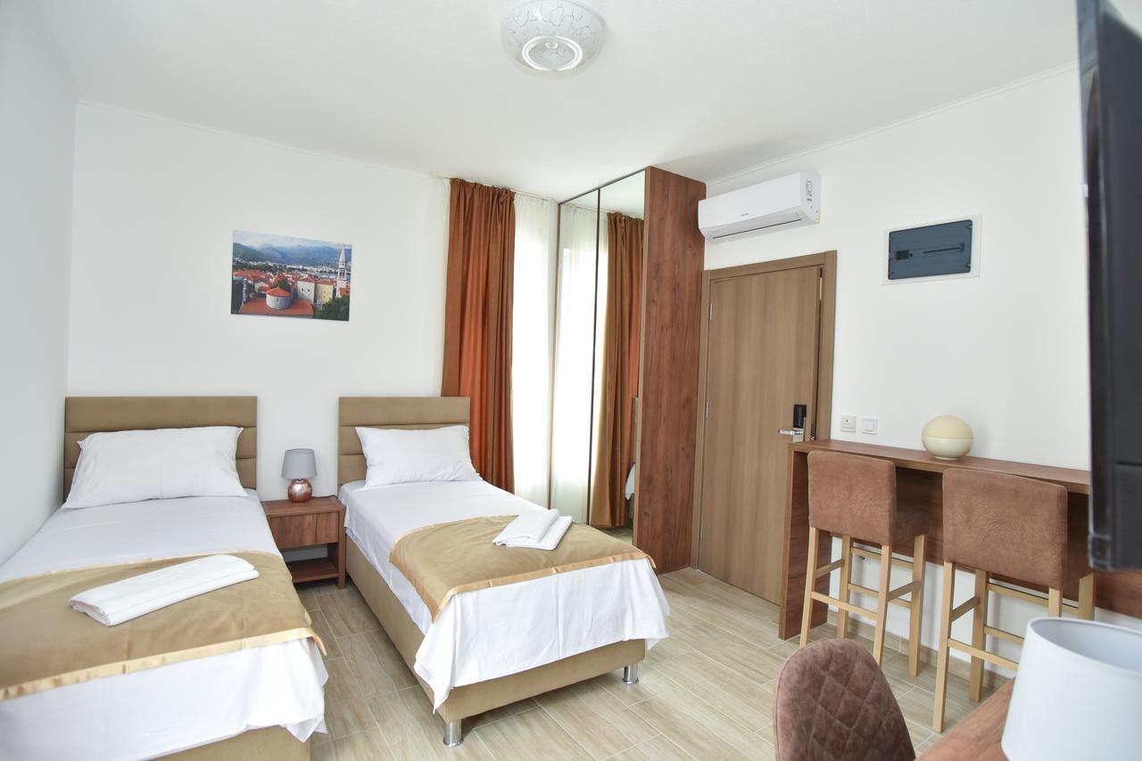 Apartment L Palace บุดวา ภายนอก รูปภาพ
